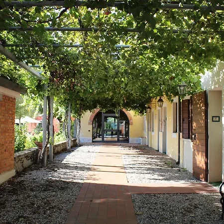 Agriturismo Tenuta La Pila Farm stay